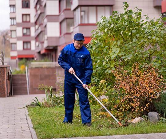 Уборка территории в Судаке и  Республике Крым